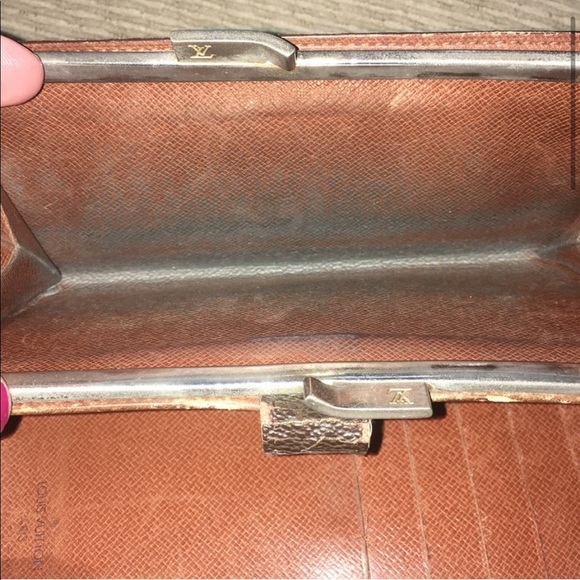 Louis Vuitton Wallet - Picture 5 of 5